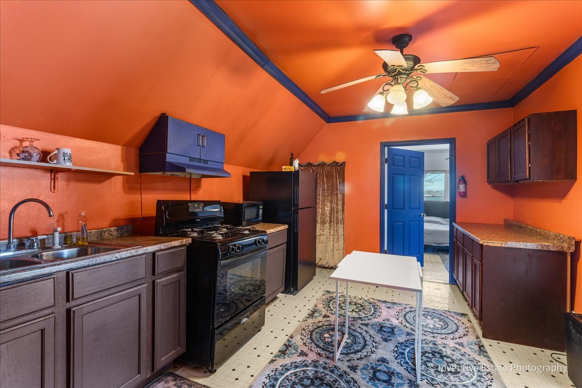 12018 S Loomis Street, Chicago, IL 60643