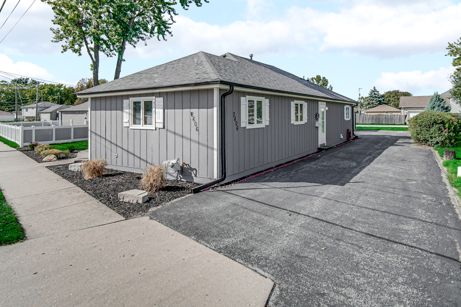 2606 W Walter Zimny Drive, Posen, IL 60469