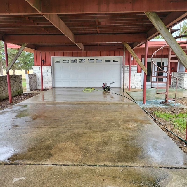 15884 W 3500 N Road, Essex, IL 60935