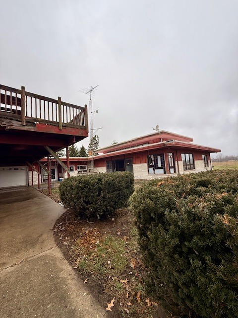 15884 W 3500 N Road, Essex, IL 60935