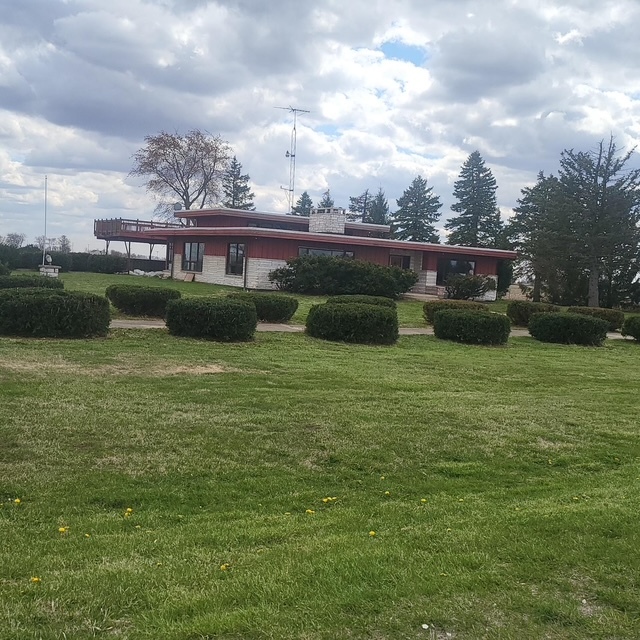 15826 W 3500n Road, Essex, IL 60935