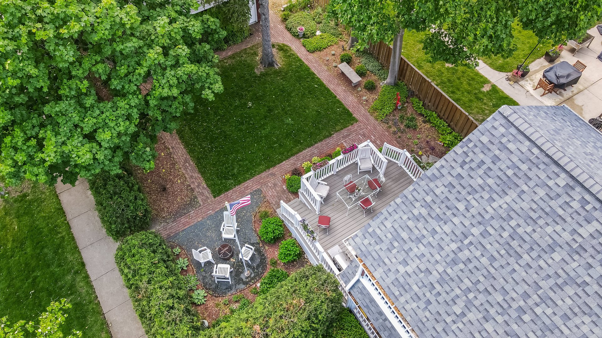 718 S WASHINGTON Avenue, Park Ridge, IL 60068