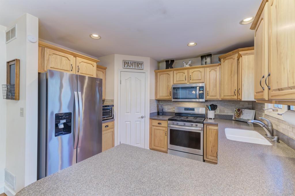 770 MEADOWOOD Lane, Wilmington, IL 60481