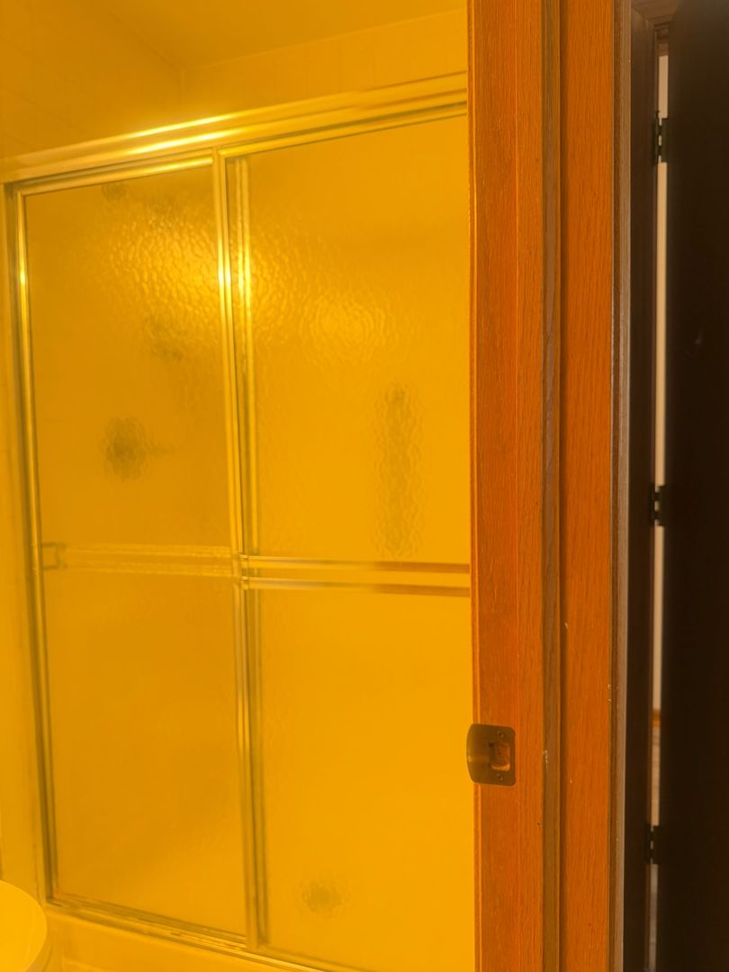 205 Glasgow Lane #V1, Schaumburg, IL 60194