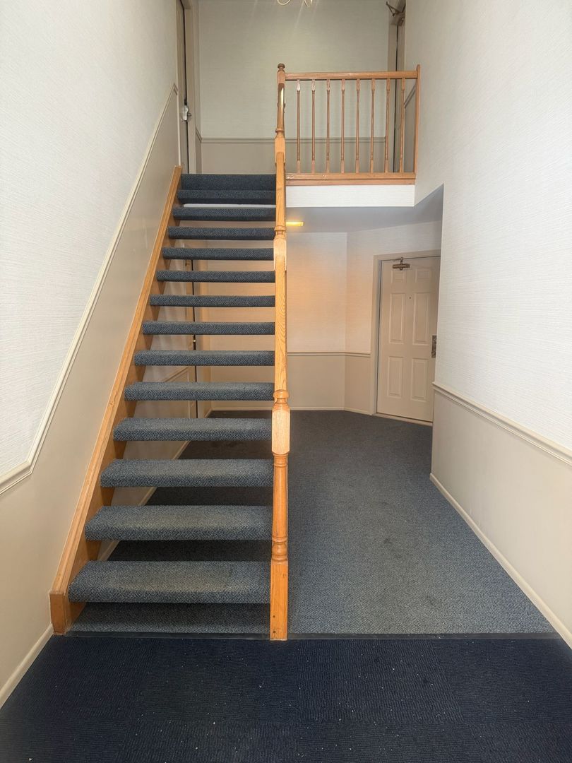 205 Glasgow Lane #V1, Schaumburg, IL 60194