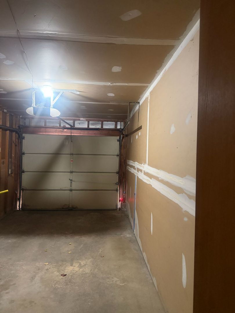 205 Glasgow Lane #V1, Schaumburg, IL 60194