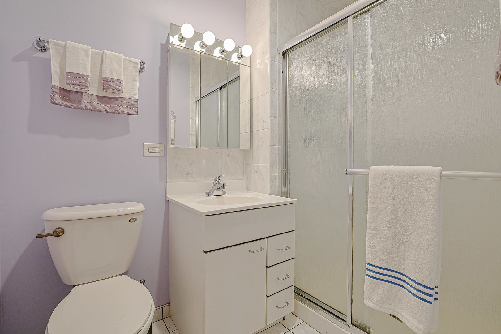 1430 Sandstone Drive #202, Wheeling, IL 60090