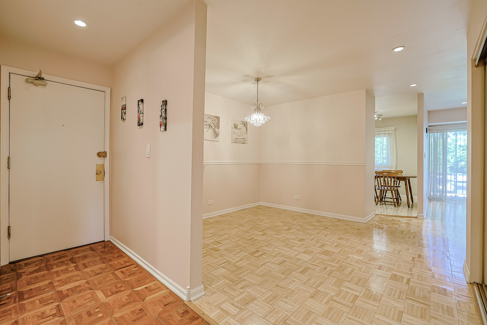 1430 Sandstone Drive #202, Wheeling, IL 60090