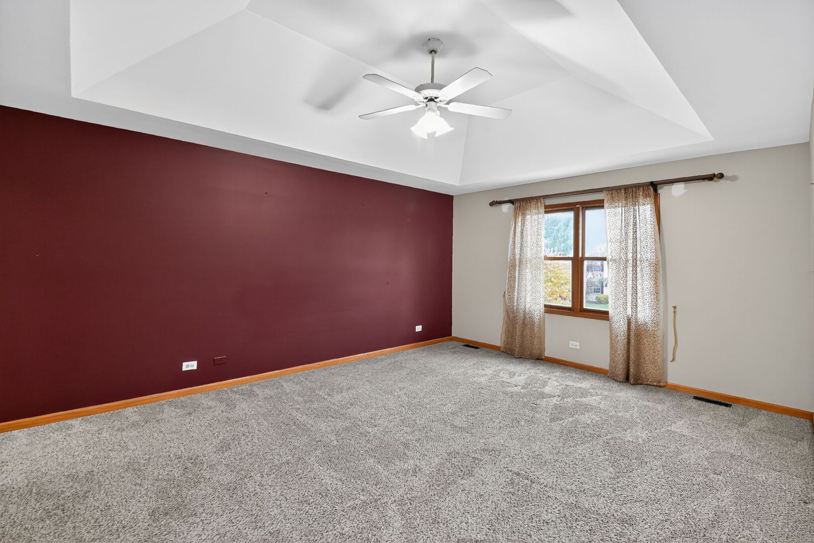 1163 Shoreline Drive, Aurora, IL 60504