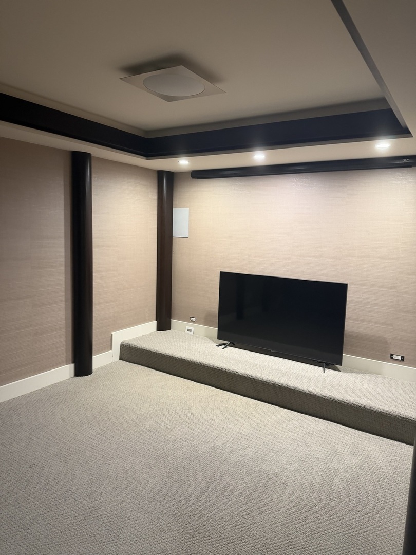 525 Senon Drive, Lemont, IL 60439