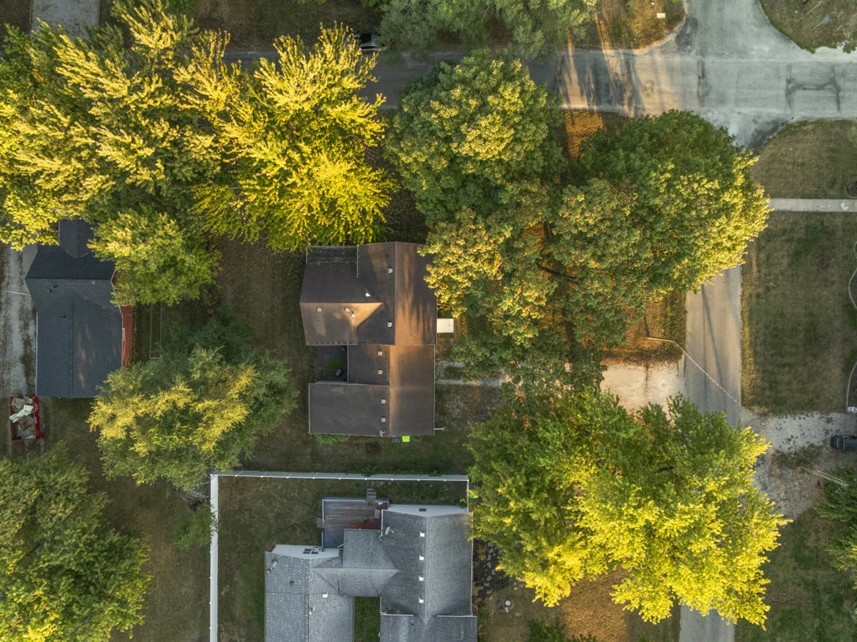 301 N 2nd Avenue, Chenoa, IL 61726