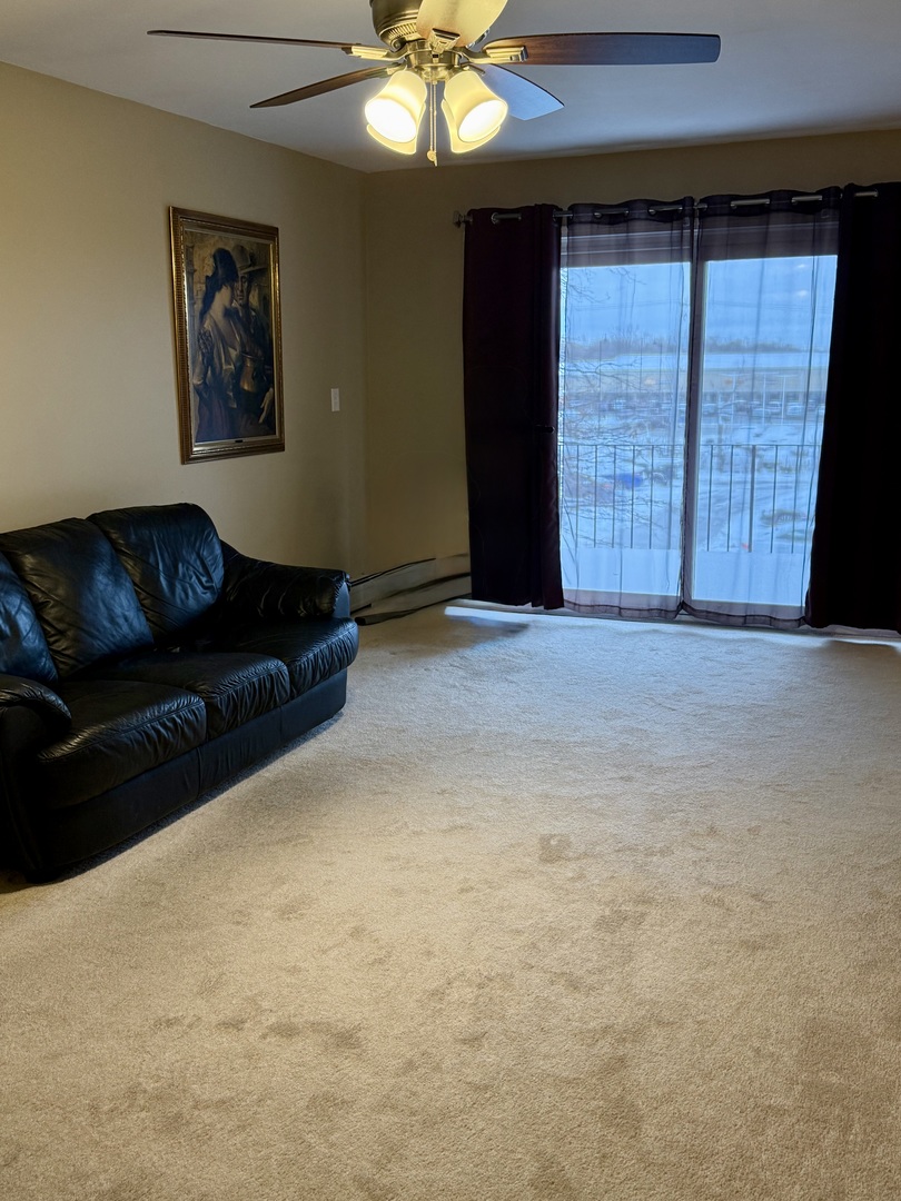 37 N Main Street #40, Glen Ellyn, IL 60137