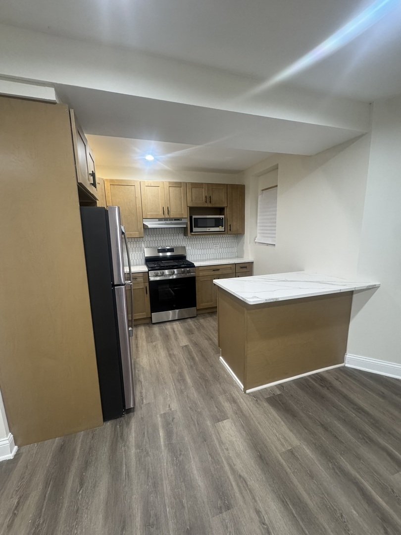 6604 S Langley Avenue #G, Chicago, IL 60637