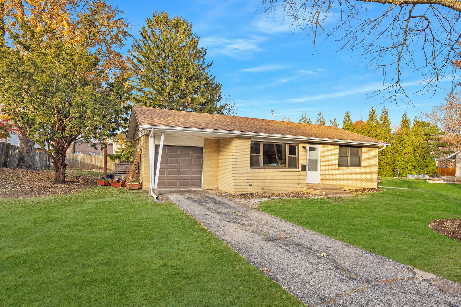 200 W Summit Street, Normal, IL 61761