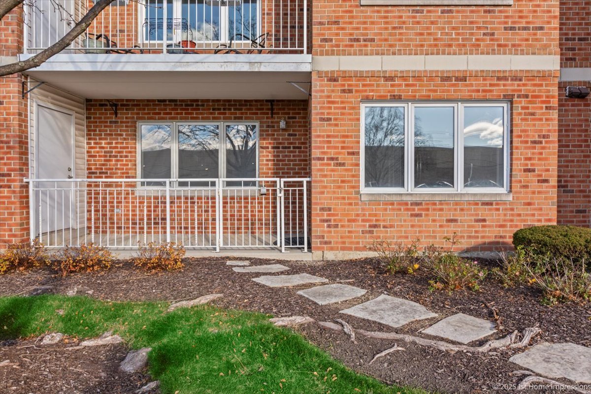 5520 W 115TH Street #101, Oak Lawn, IL 60453