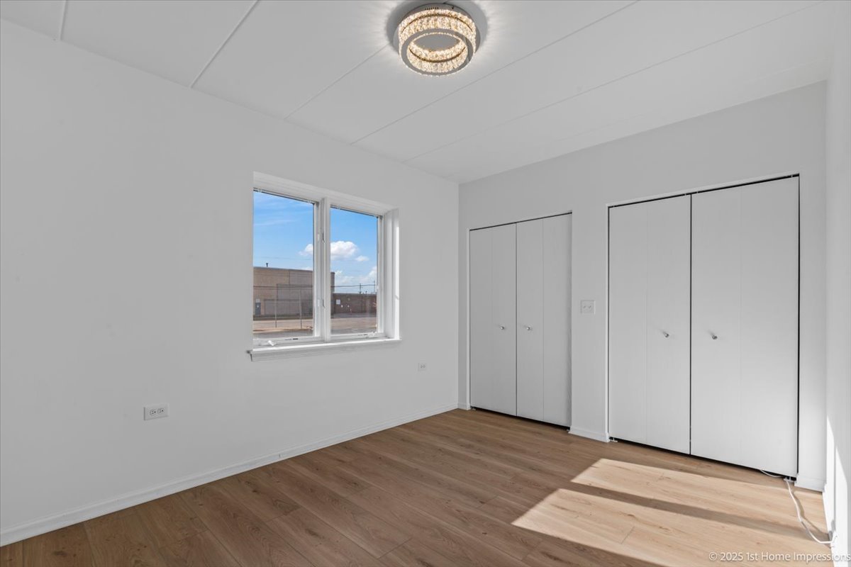 5520 W 115TH Street #101, Oak Lawn, IL 60453