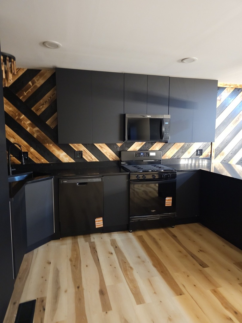 295 Chappel Avenue, Calumet City, IL 60409