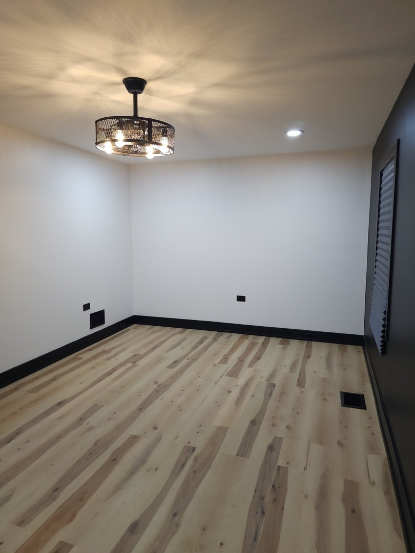 295 Chappel Avenue, Calumet City, IL 60409