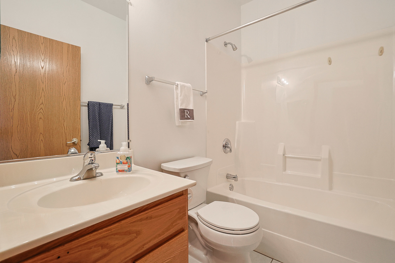 3455 Steeplechase Way, Grayslake, IL 60030