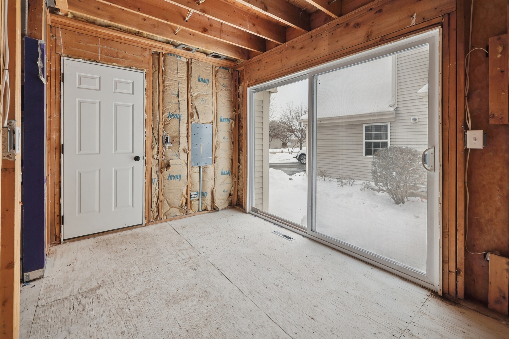 861 VILLAGE Circle #861, Marengo, IL 60152