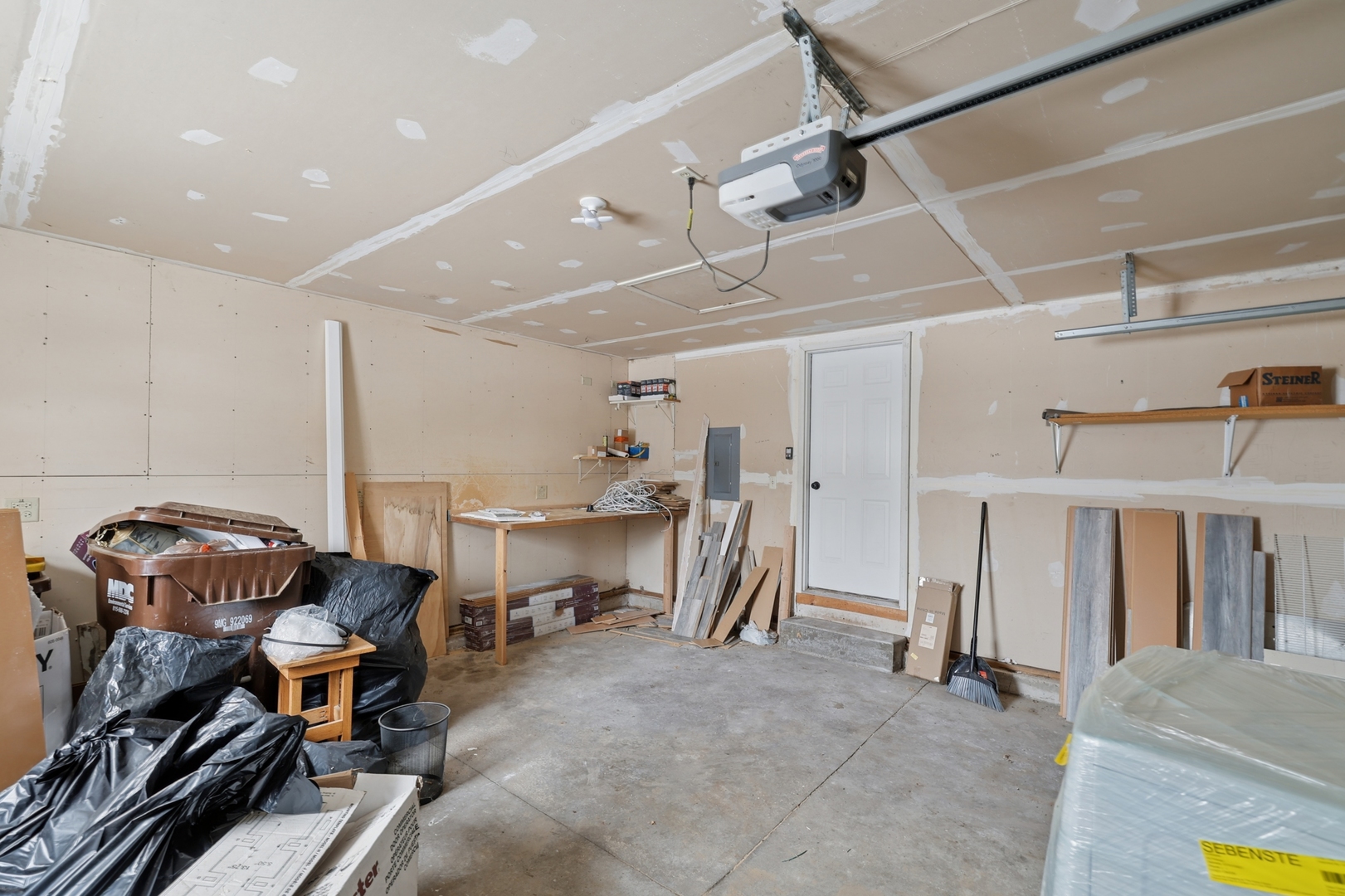 861 VILLAGE Circle #861, Marengo, IL 60152