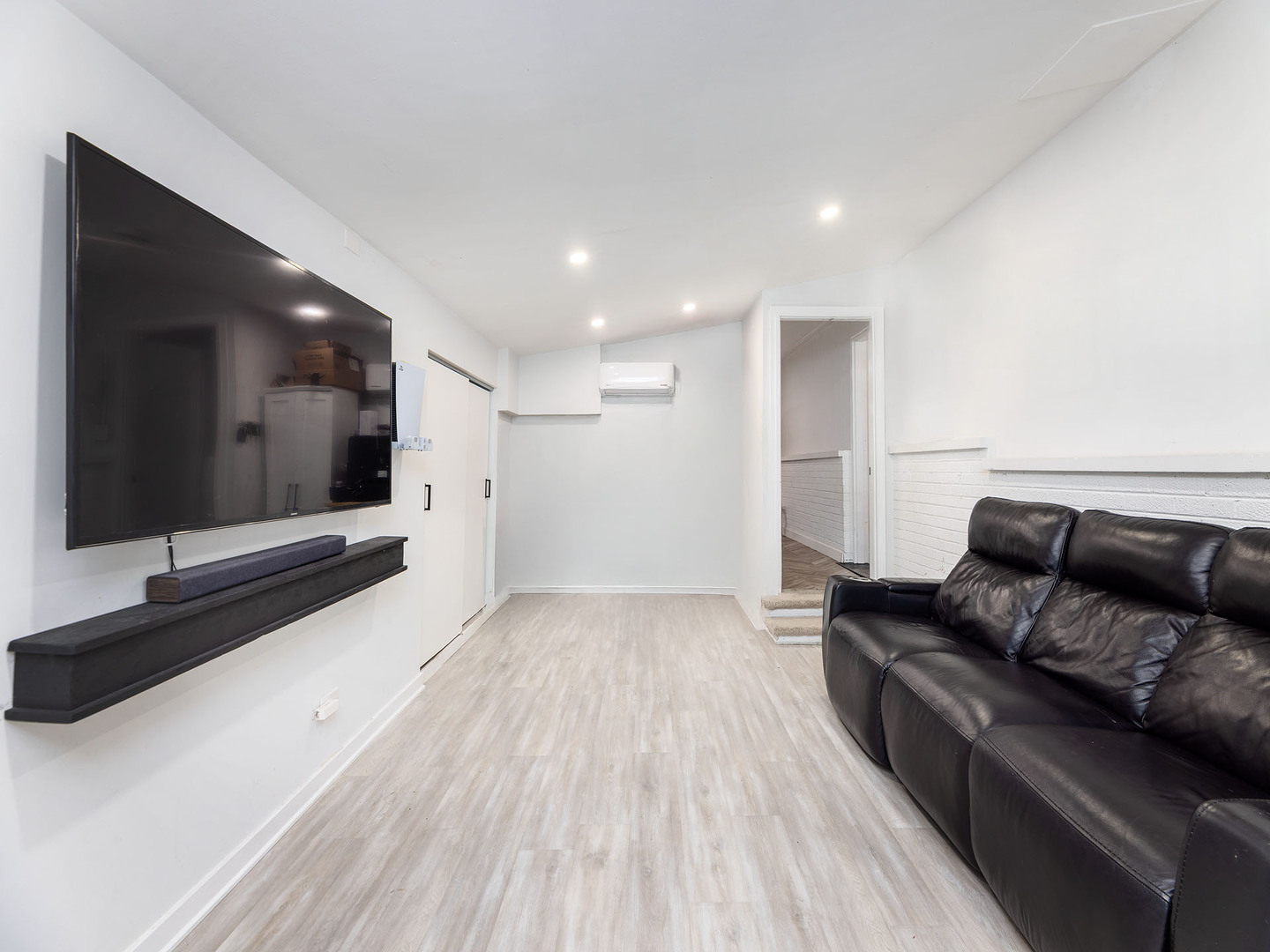 1520 Magnolia Street, Glenview, IL 60025