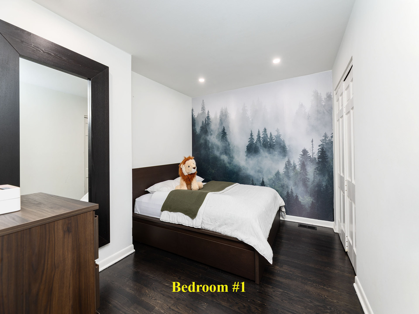 1520 Magnolia Street, Glenview, IL 60025