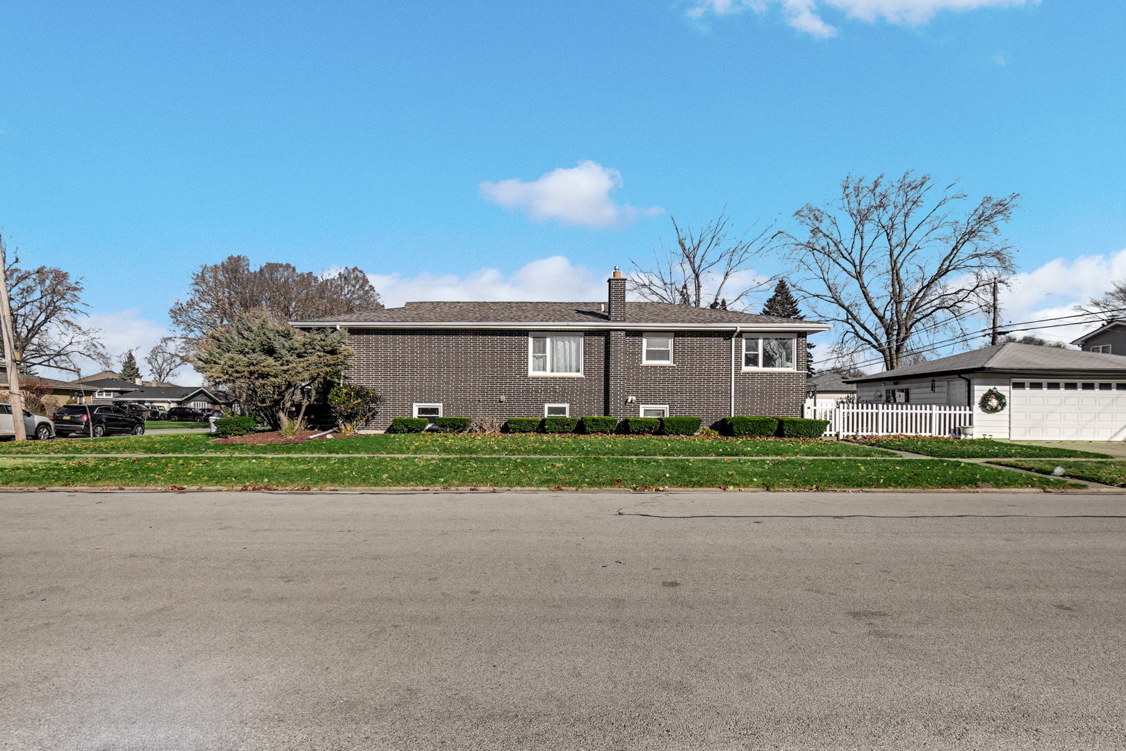 9737 S Kenton Avenue, Oak Lawn, IL 60453