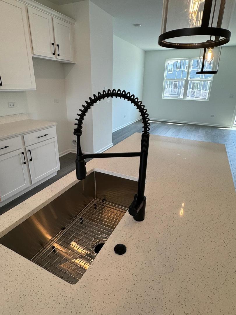 1526 Albany Street, Grayslake, IL 60030