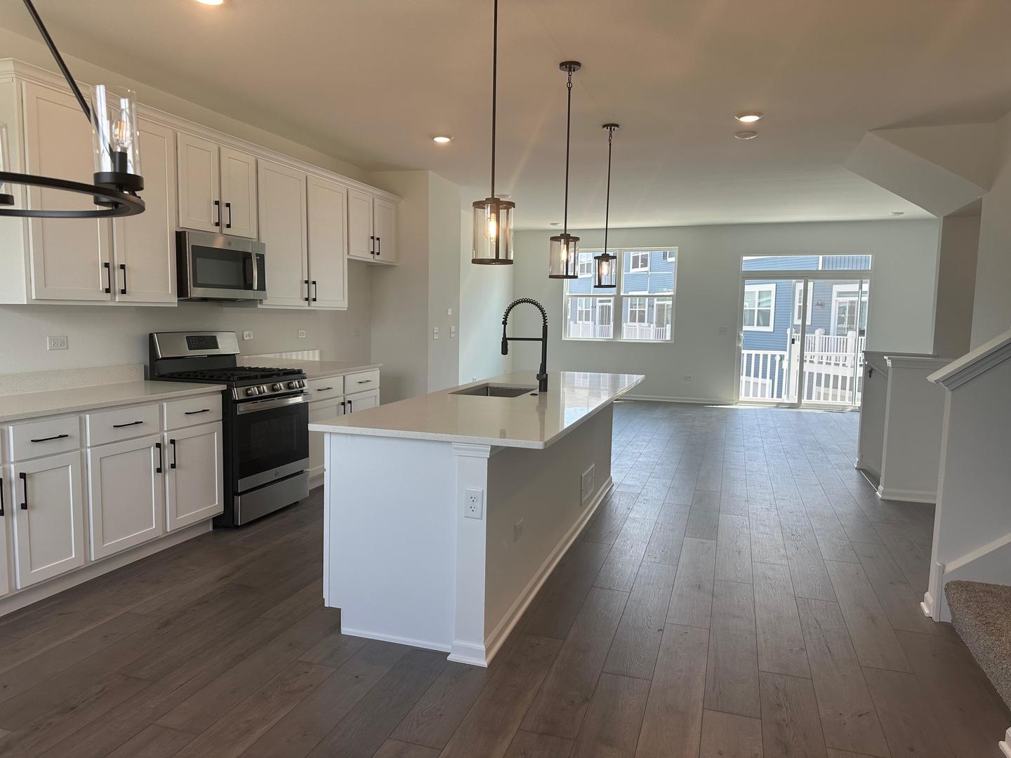 1526 Albany Street, Grayslake, IL 60030