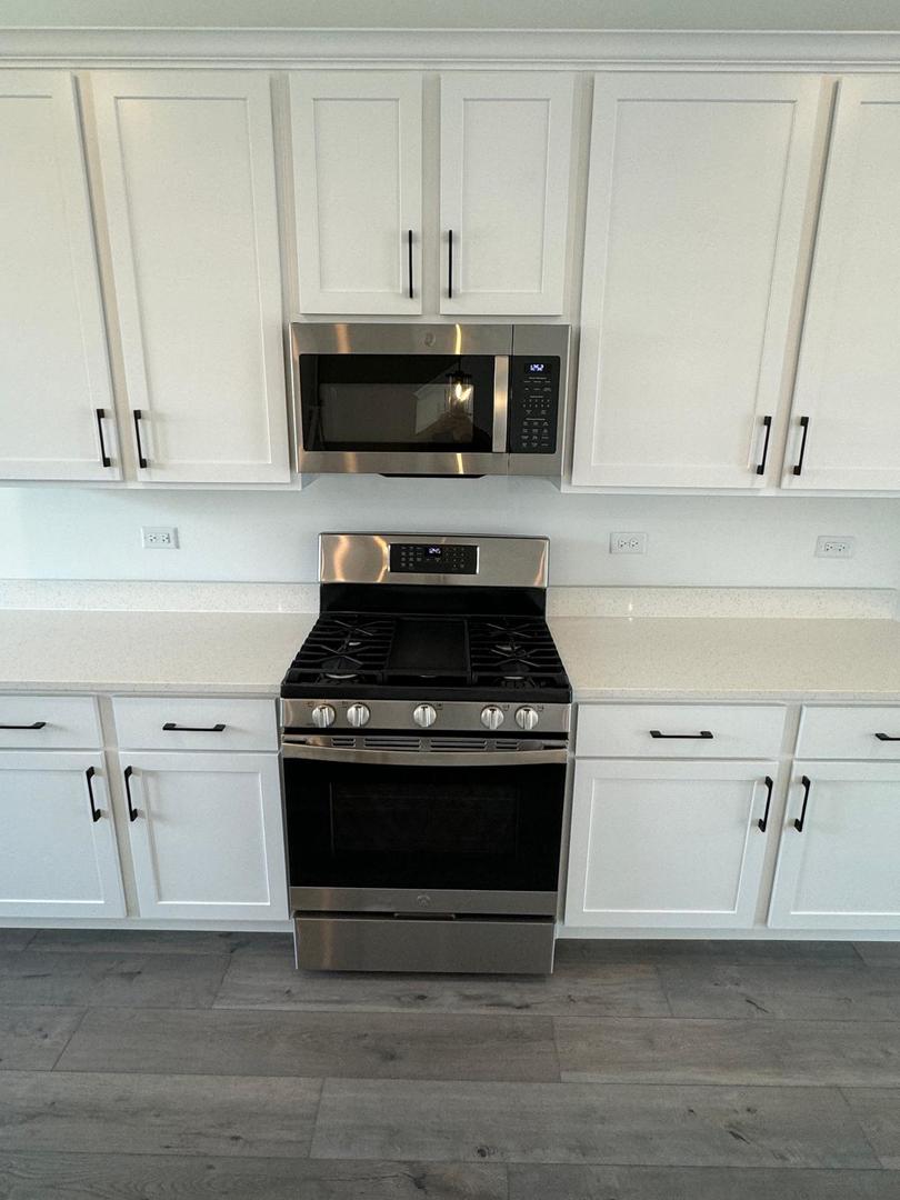 1526 Albany Street, Grayslake, IL 60030