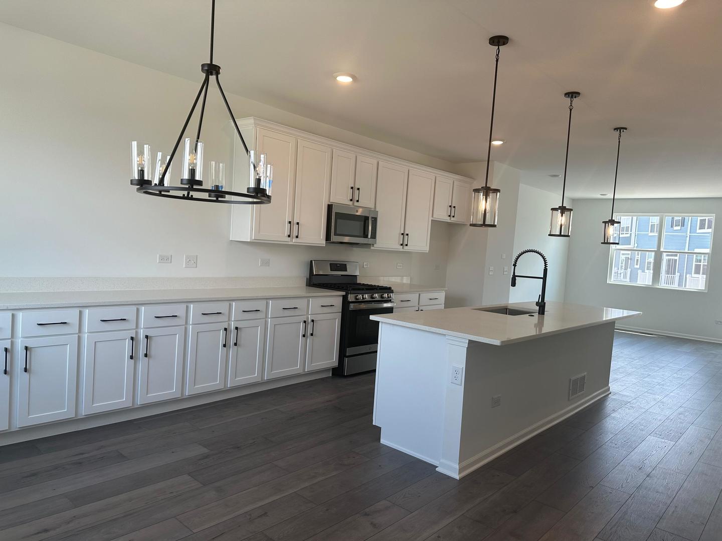 1526 Albany Street, Grayslake, IL 60030