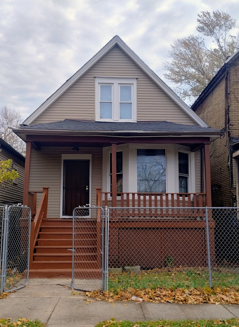 7939 S Burnham Avenue, Chicago, IL 60617