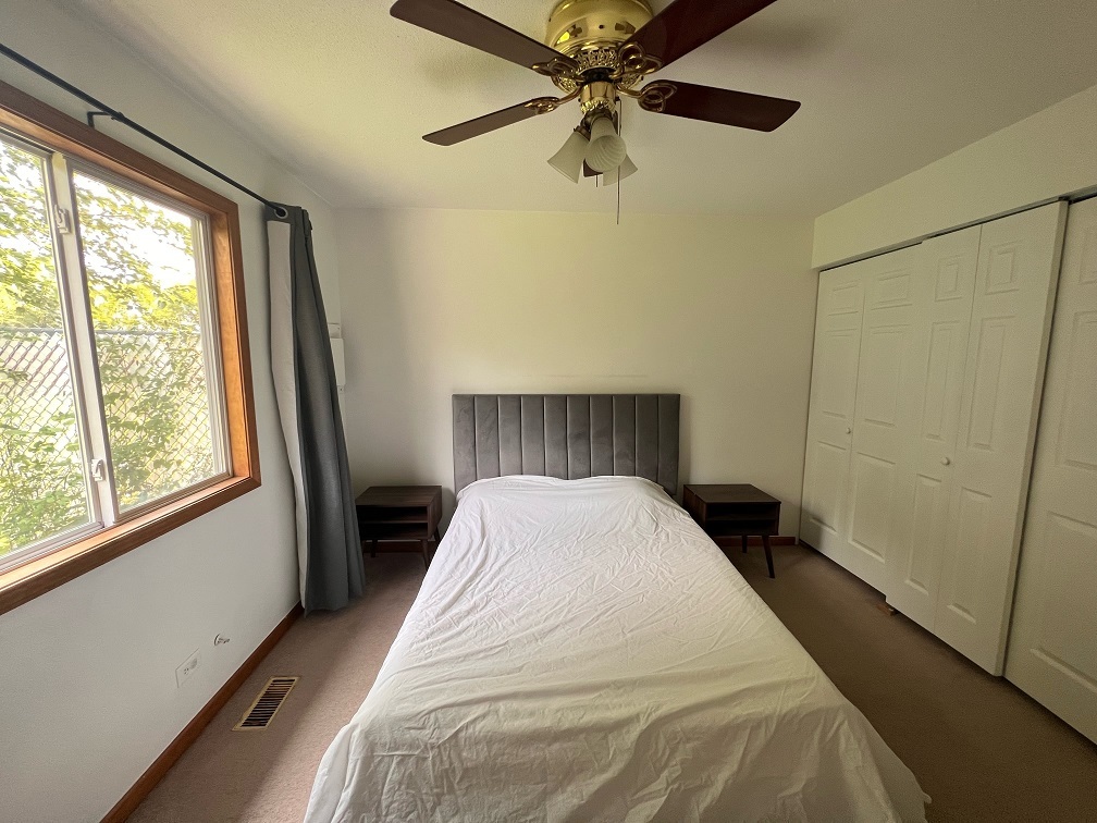 3327 Acorn Court, Aurora, IL 60504