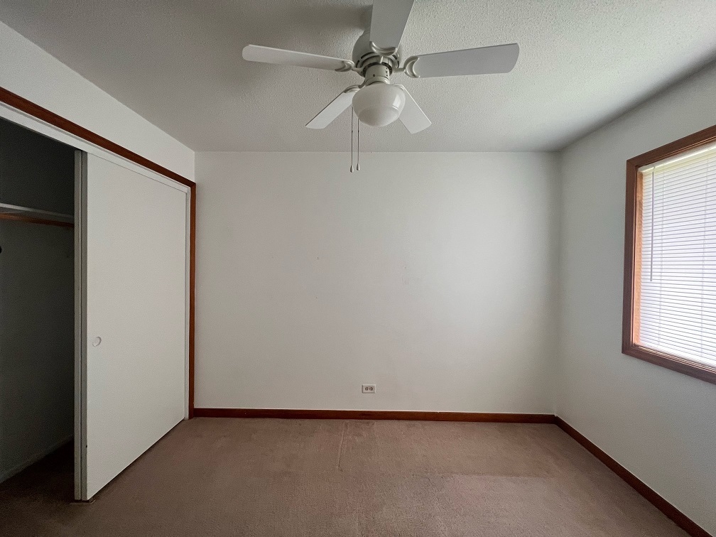 3327 Acorn Court, Aurora, IL 60504