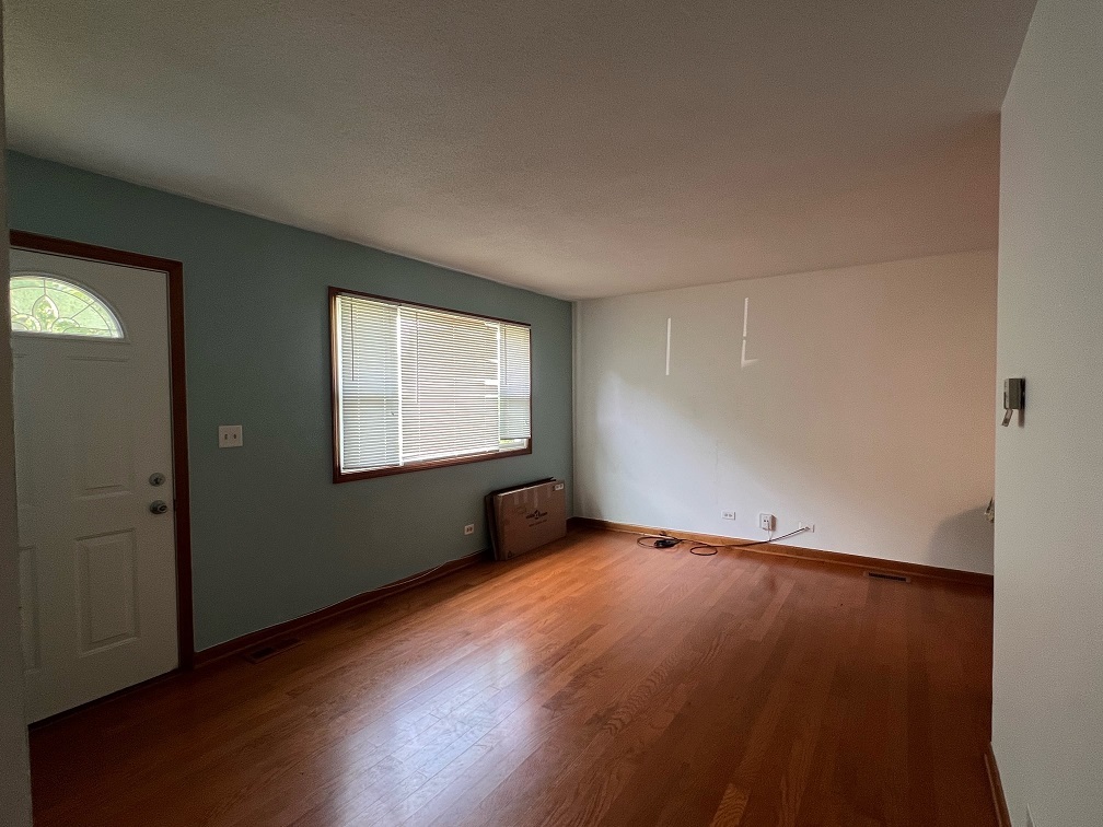 3327 Acorn Court, Aurora, IL 60504