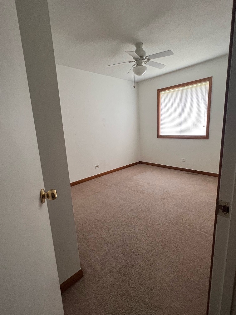 3327 Acorn Court, Aurora, IL 60504