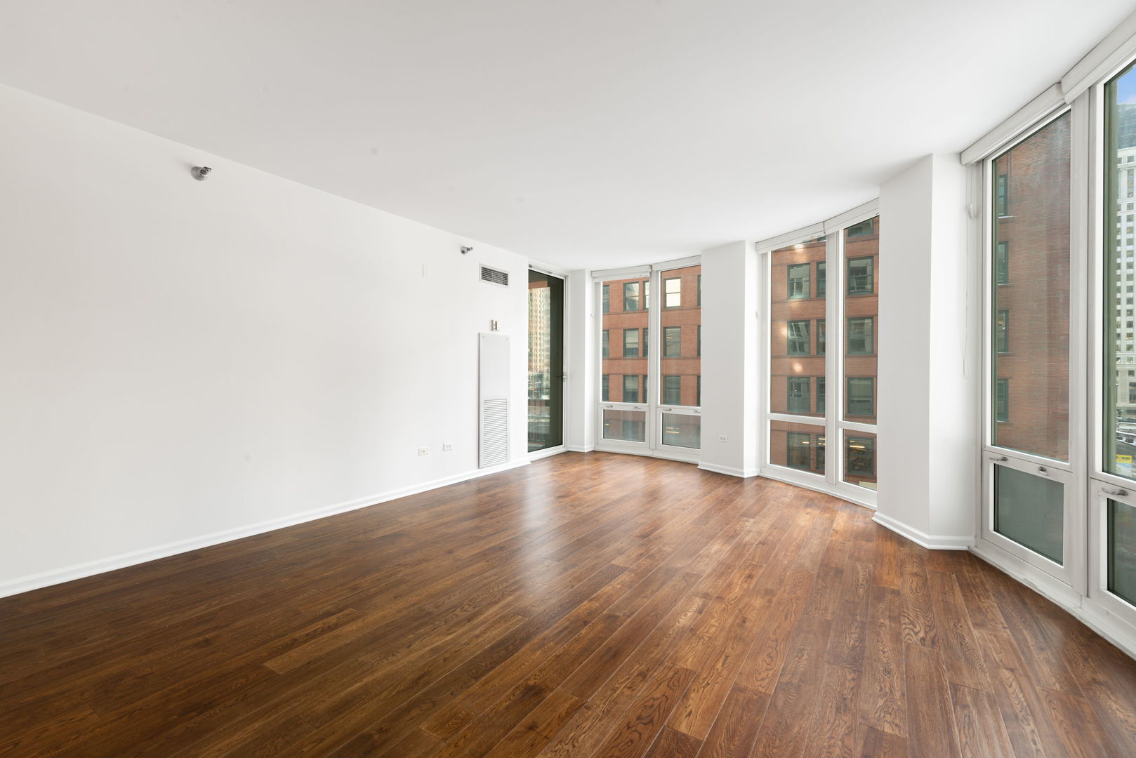 345 N LaSalle Street #407, Chicago, IL 60654