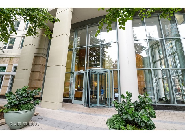 345 N LaSalle Street #407, Chicago, IL 60654