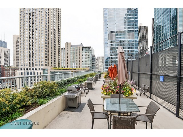 345 N LaSalle Street #407, Chicago, IL 60654