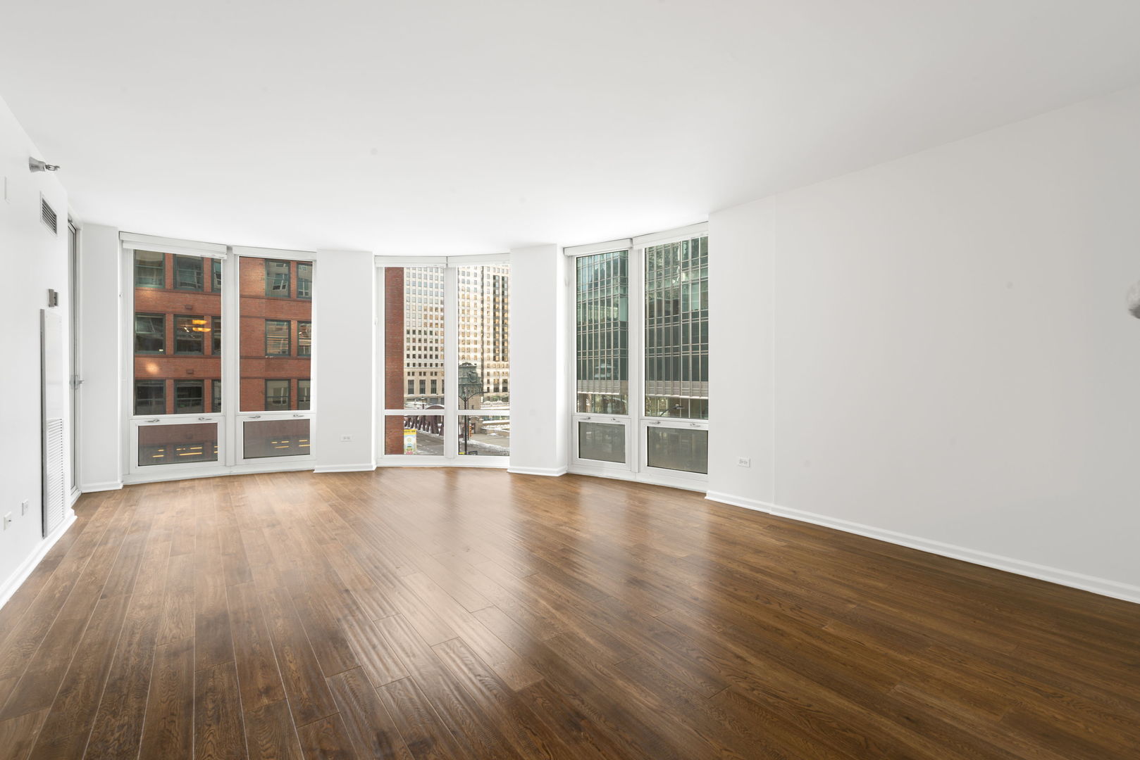 345 N LaSalle Street #407, Chicago, IL 60654