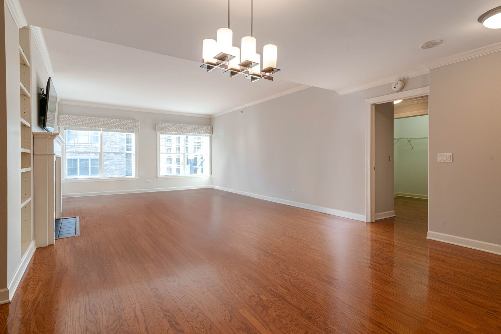 44 N Vail Avenue #613, Arlington Heights, IL 60005