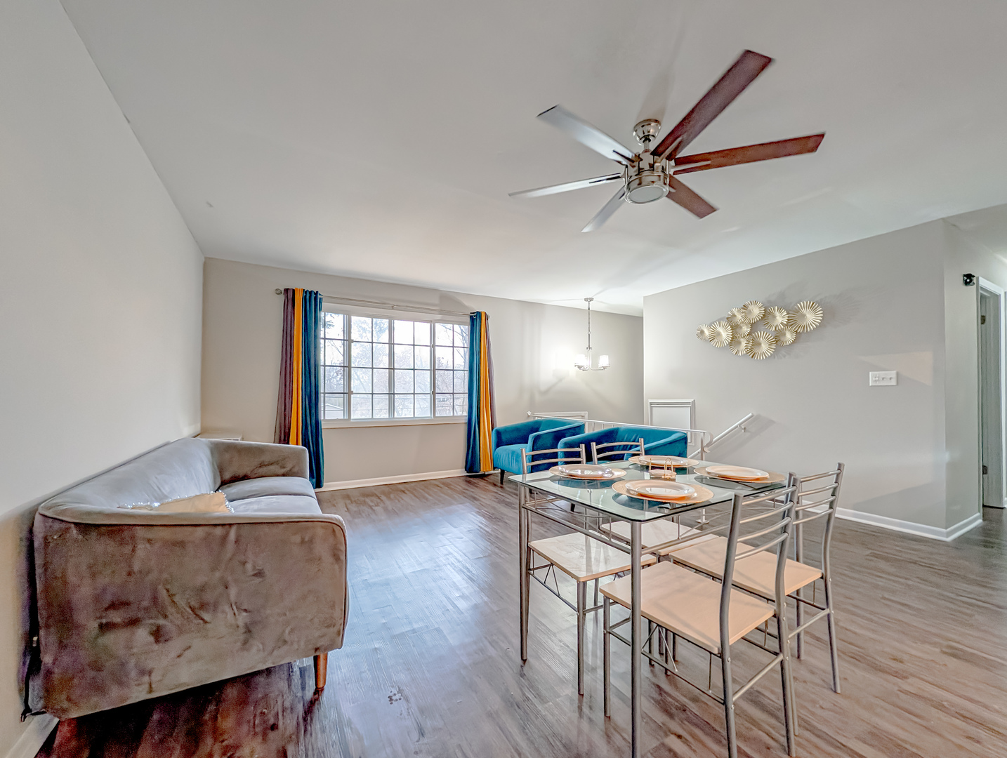 8616 Hickory Avenue, Crystal Lake, IL 60014