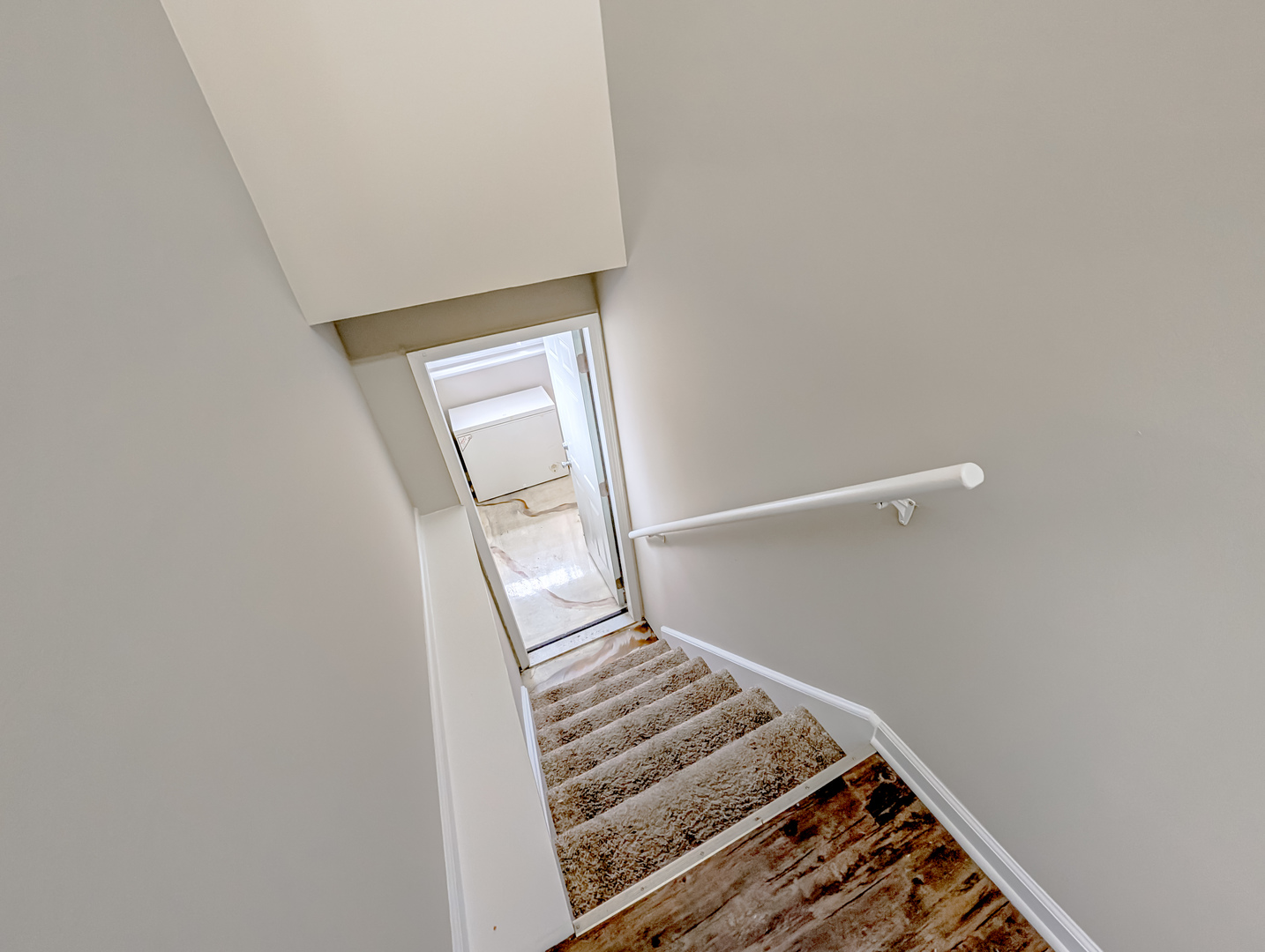 8616 Hickory Avenue, Crystal Lake, IL 60014