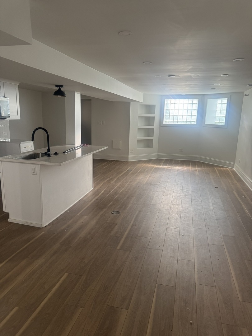 6617 S Minerva Avenue #G, Chicago, IL 60637