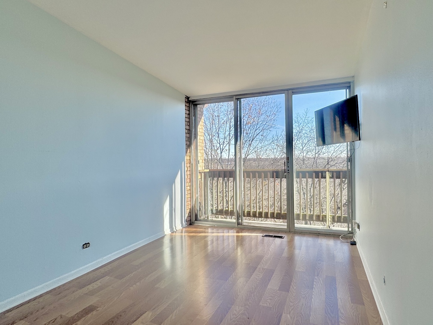 5600 Hillcrest Lane #3D, Lisle, IL 60532