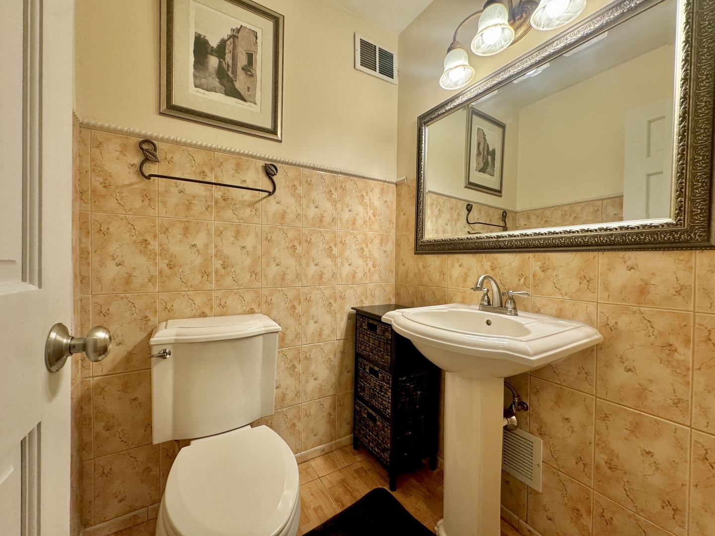 5600 Hillcrest Lane #3D, Lisle, IL 60532