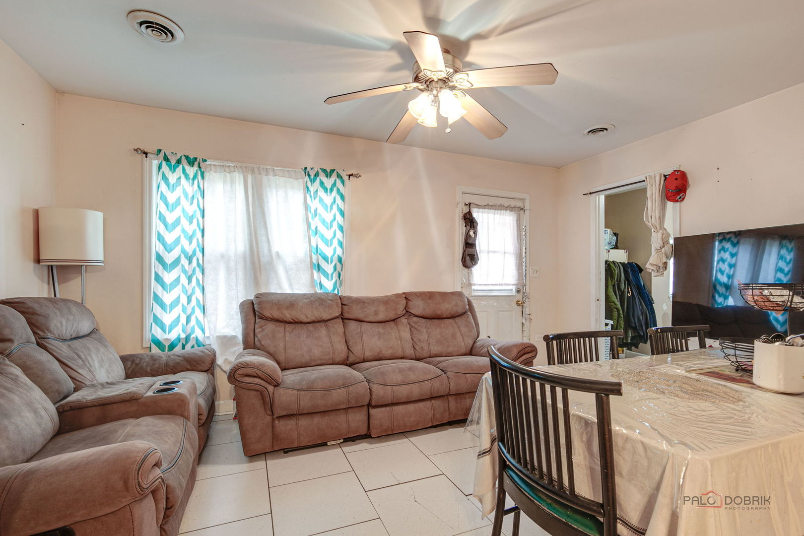 325 Fairlawn Drive, Round Lake Park, IL 60073