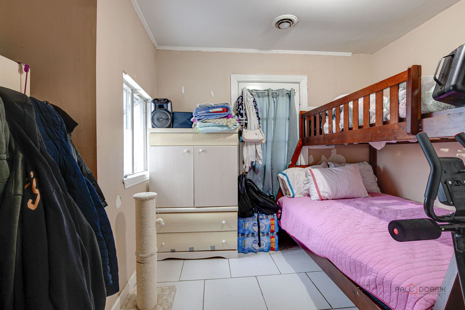 325 Fairlawn Drive, Round Lake Park, IL 60073