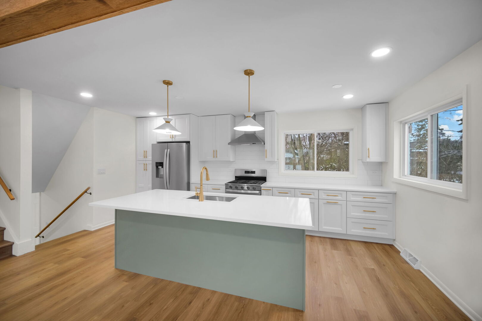 137 Julie Drive, Glenview, IL 60025